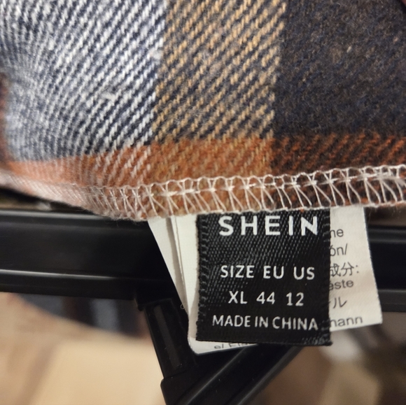 2- Plaid Brown Short Skirts - Picture 5 of 5